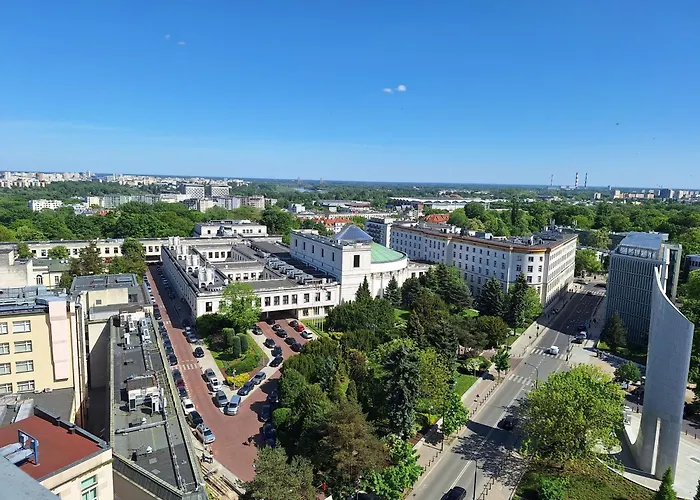 Apartment Wiejska 9 *