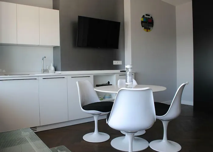 Wiejska 9 Apartment Warsaw