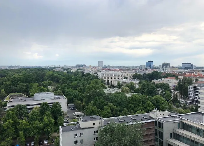 Apartment Wiejska 9 *