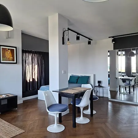 Wiejska 9 * Βαρσοβία